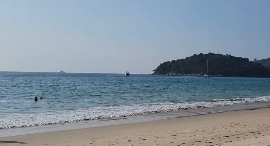 Choeng Thale Beach