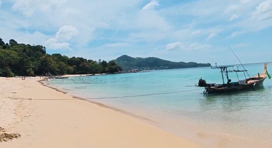 Laem Sing Beach